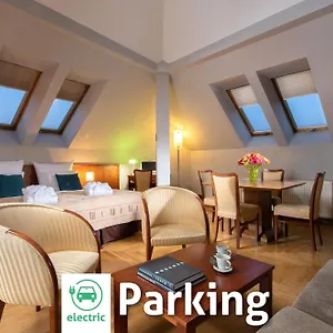 Hotel apartamentowy Red Brick