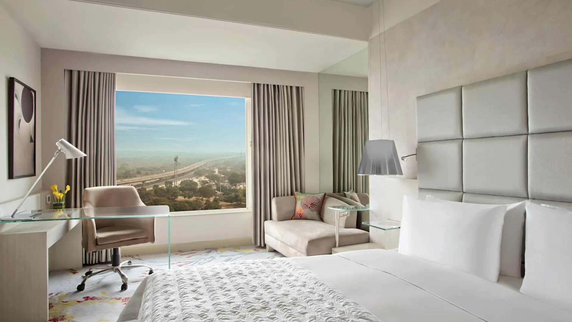 Hotel Le Meridien Gurgaon, Delhi Ncr