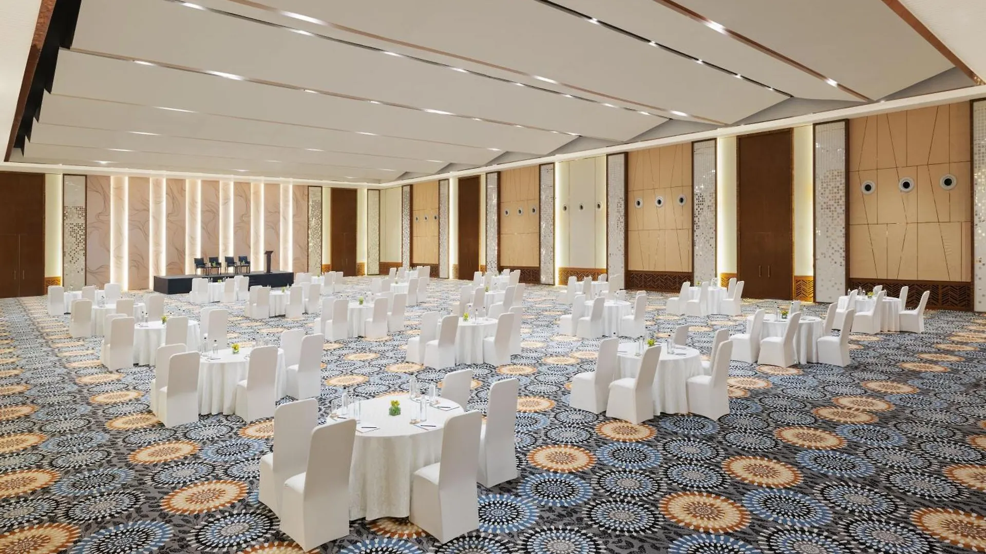 Le Meridien Gurgaon, Delhi Ncr Hotel