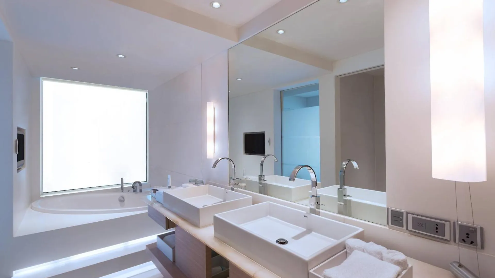 Hotel Le Meridien Gurgaon, Delhi Ncr